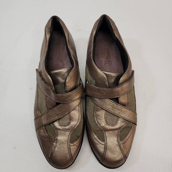 CLARKS Size 10 M Everyday Bronze Gold Walking Leather Slip On Loafer Sneakers G - Picture 7 of 9